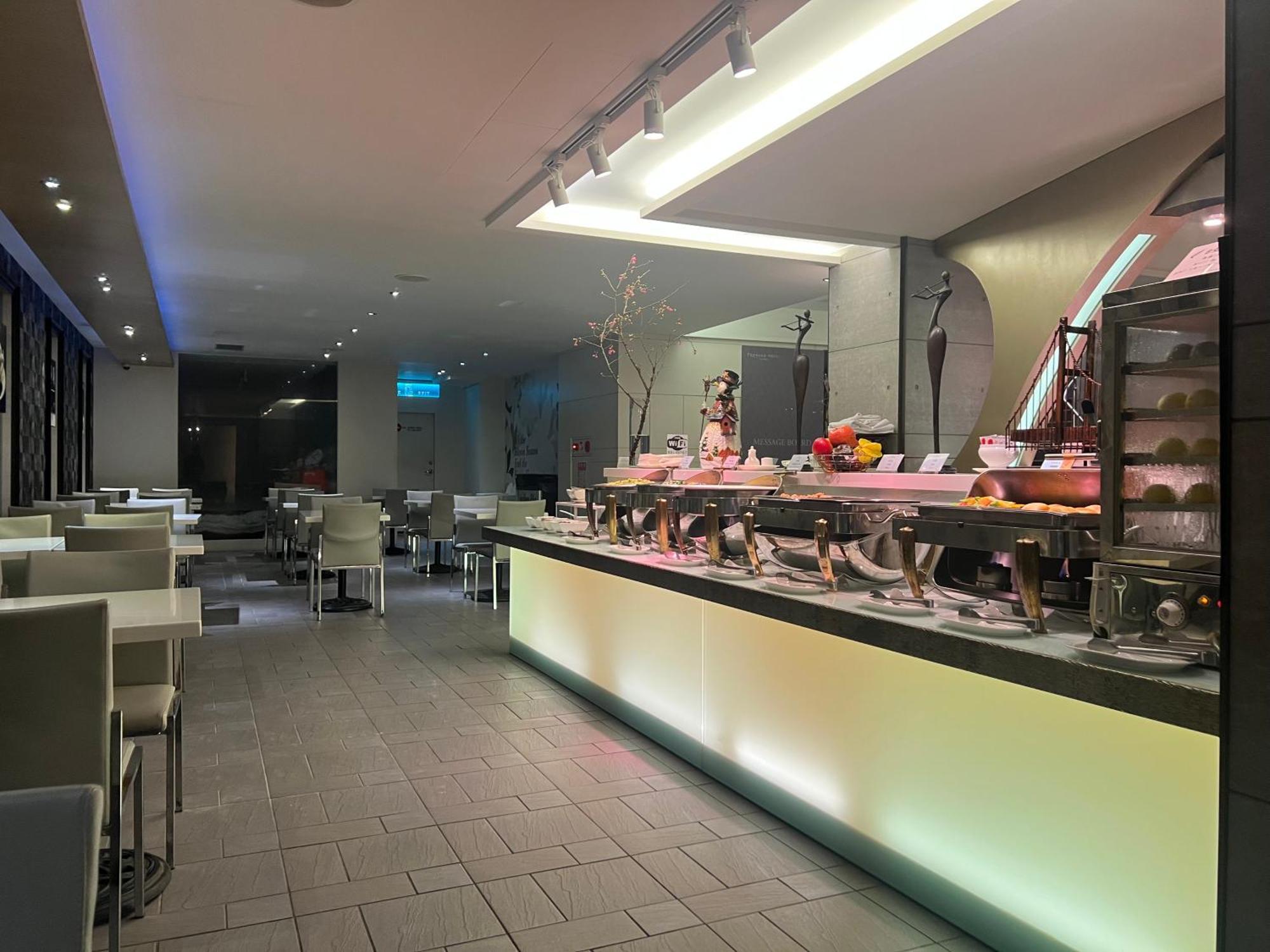 Готель 台北馥華商旅 松江館 Тайбей Екстер'єр фото